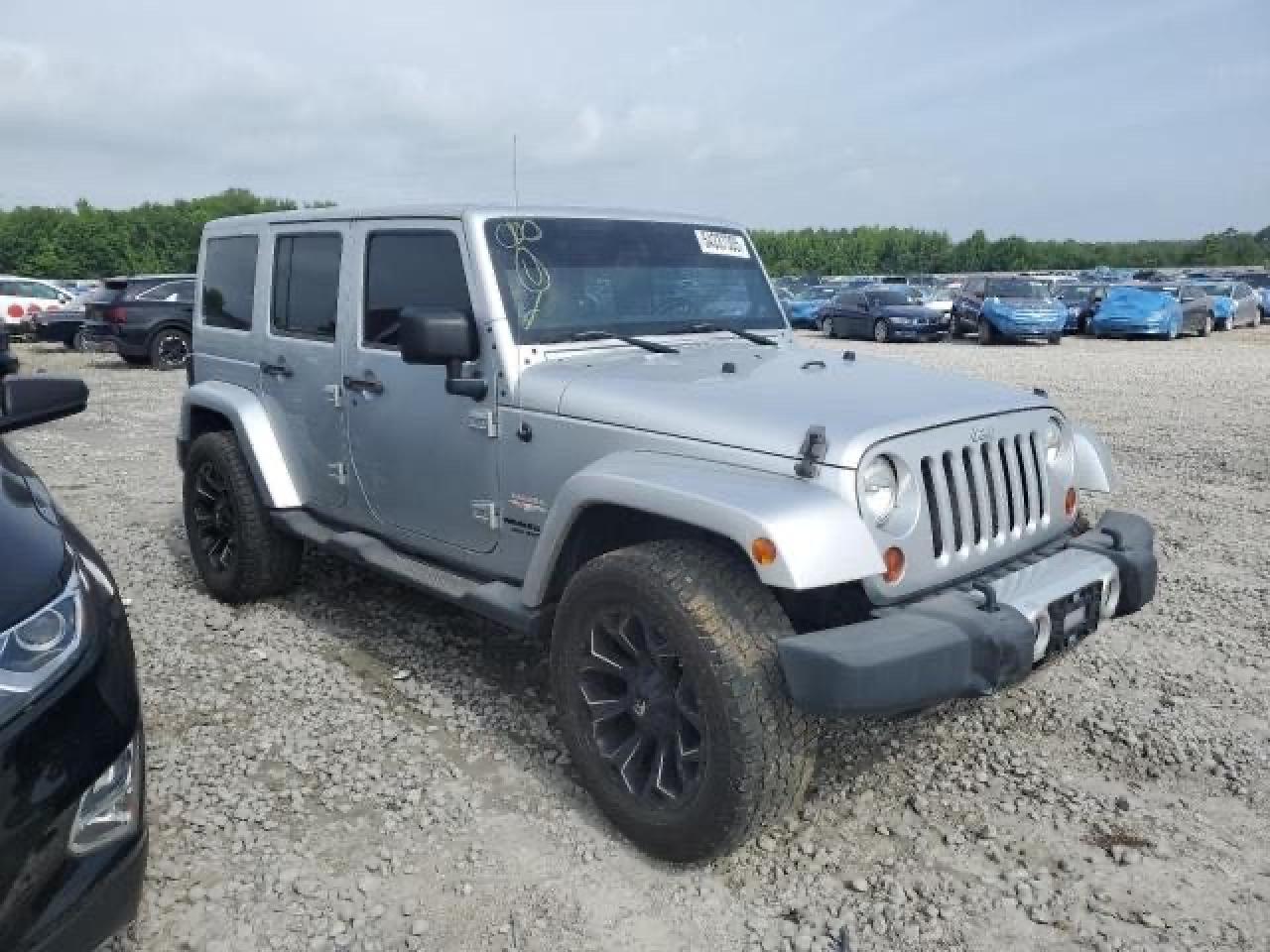2011 Jeep Wrangler Unlimited Sahara იყიდება Memphis-ში, TN - Normal Wear