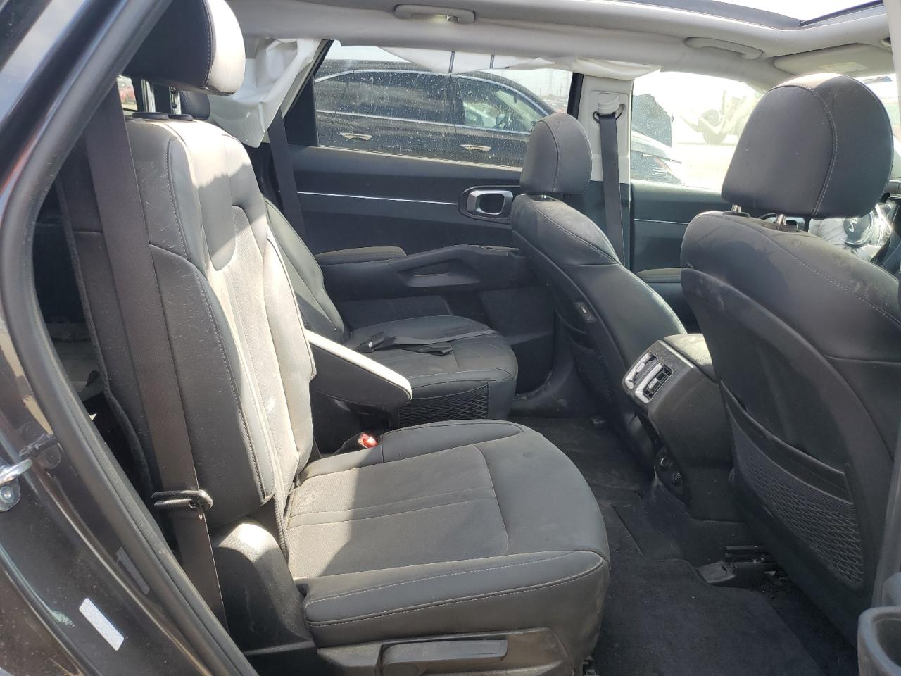 2024 Kia Sorento Ex VIN: KNDRHDLG1R5258625 Lot: 56949095