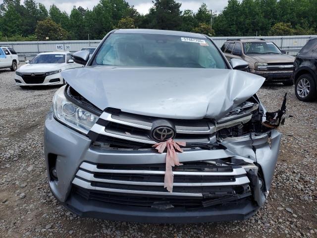 TOYOTA HIGHLANDER 2019 Srebrny