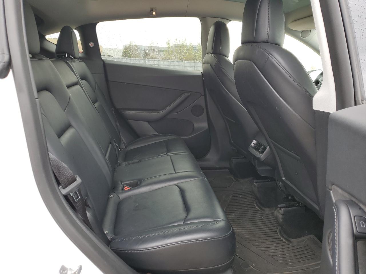 2022 Tesla Model Y VIN: 7SAYGDEF5NF444442 Lot: 56455755