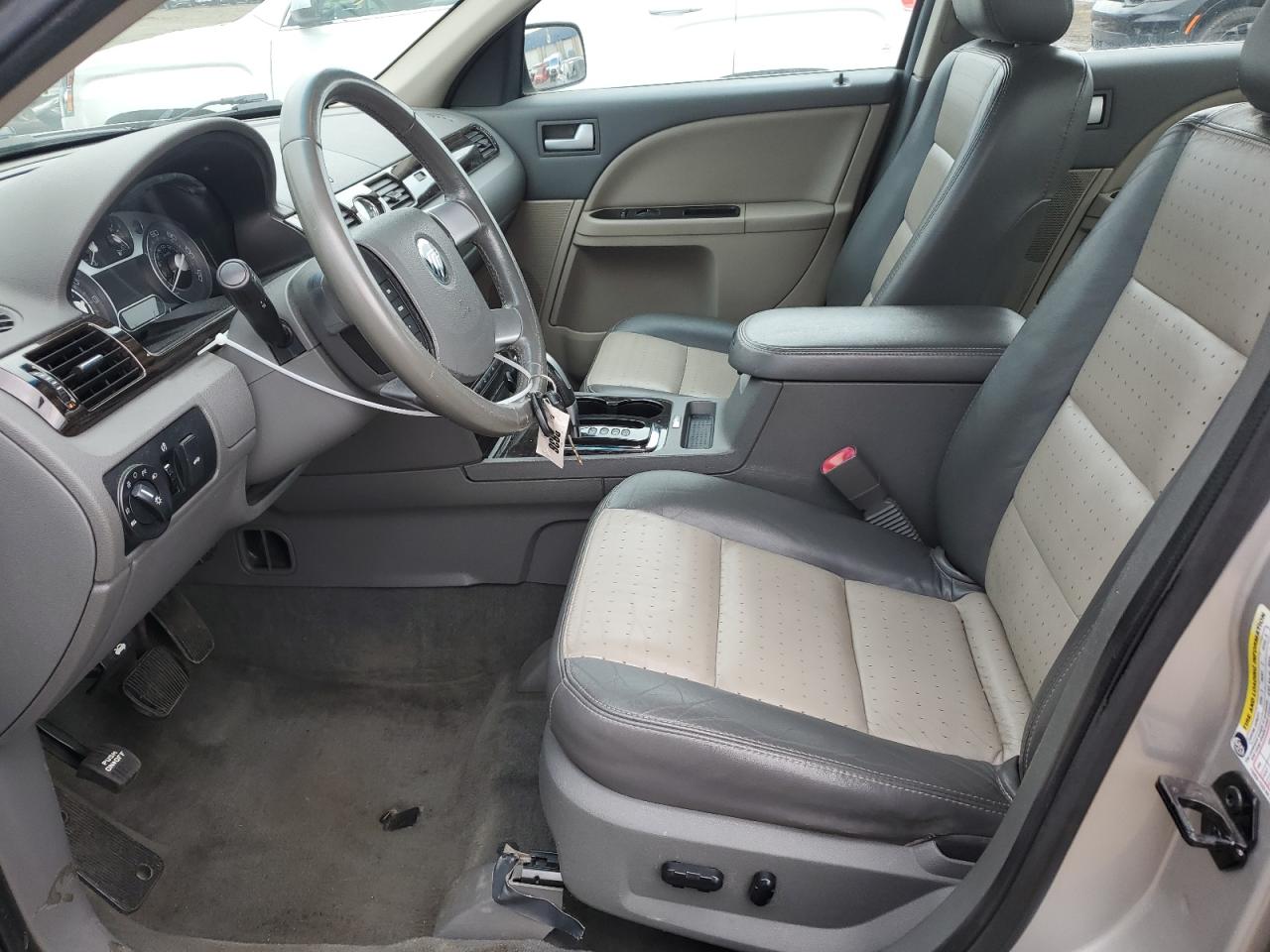 2008 Mercury Sable Premier VIN: 1MEHM42W88G625991 Lot: 55470155