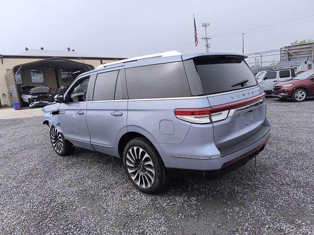  LINCOLN NAVIGATOR 2022 Granatowy