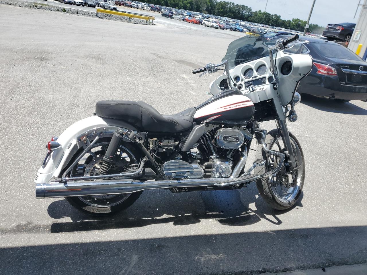 2011 Harley-Davidson Flhtp
