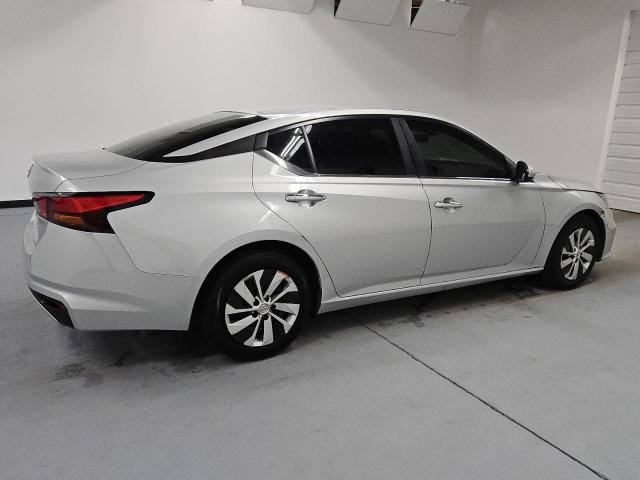  NISSAN ALTIMA 2022 Silver