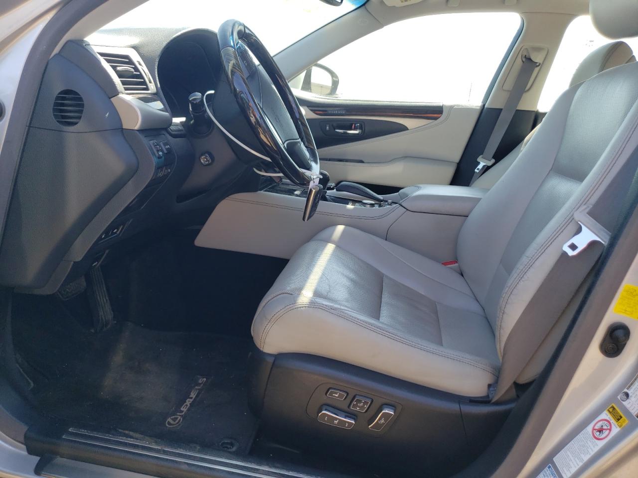 2015 Lexus Ls 460 VIN: JTHCL5EF9F5024158 Lot: 56530475