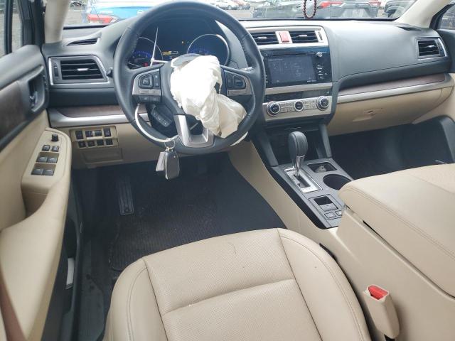  SUBARU OUTBACK 2017 Granatowy