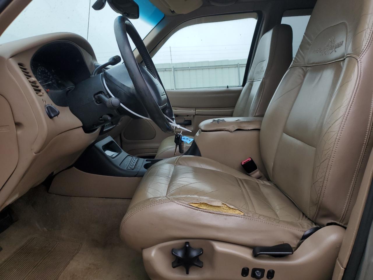 2000 Mercury Mountaineer VIN: 4M2DU86PXYUJ33520 Lot: 57087815