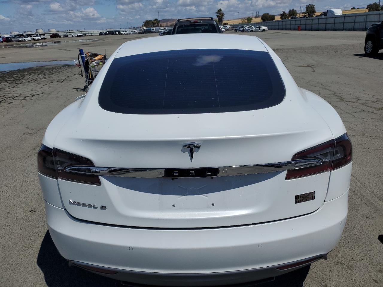 2015 Tesla Model S 70D VIN: 5YJSA1S27FF085522 Lot: 56579985