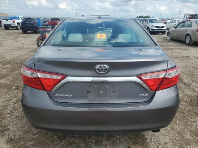  TOYOTA CAMRY 2015 Серый