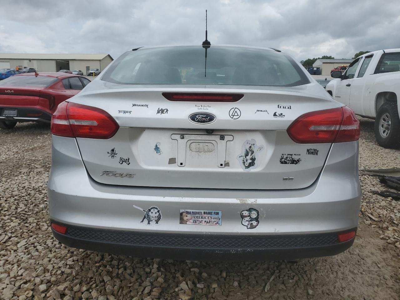 2017 Ford Focus Se VIN: 1FADP3F27HL315787 Lot: 56754575