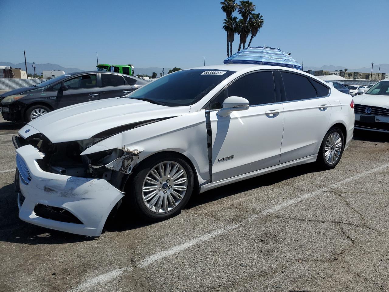 2015 Ford Fusion Se Hybrid na sprzedaż w Van Nuys, CA - Front End