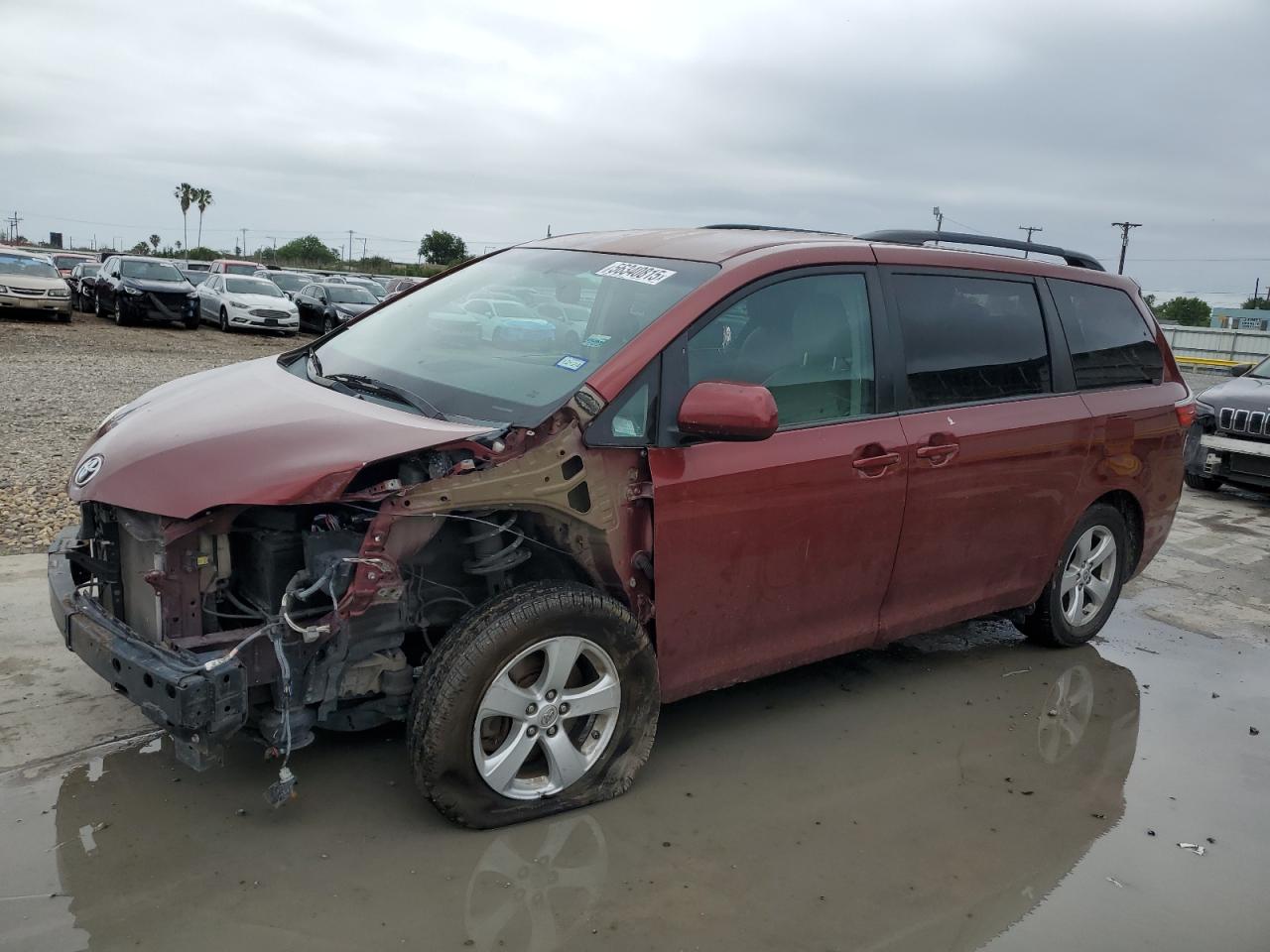 Corpus Christi, TX에서 판매 중인 2015 Toyota Sienna Le - Front End
