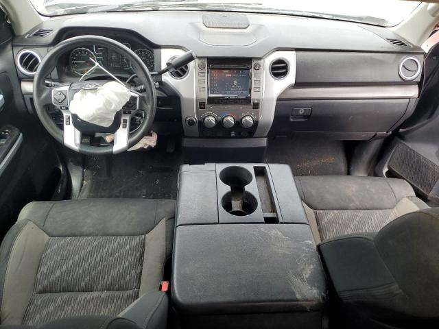  TOYOTA TUNDRA 2018 Сріблястий