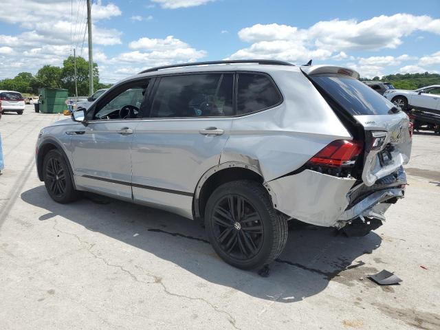  VOLKSWAGEN TIGUAN 2022 Серебристый