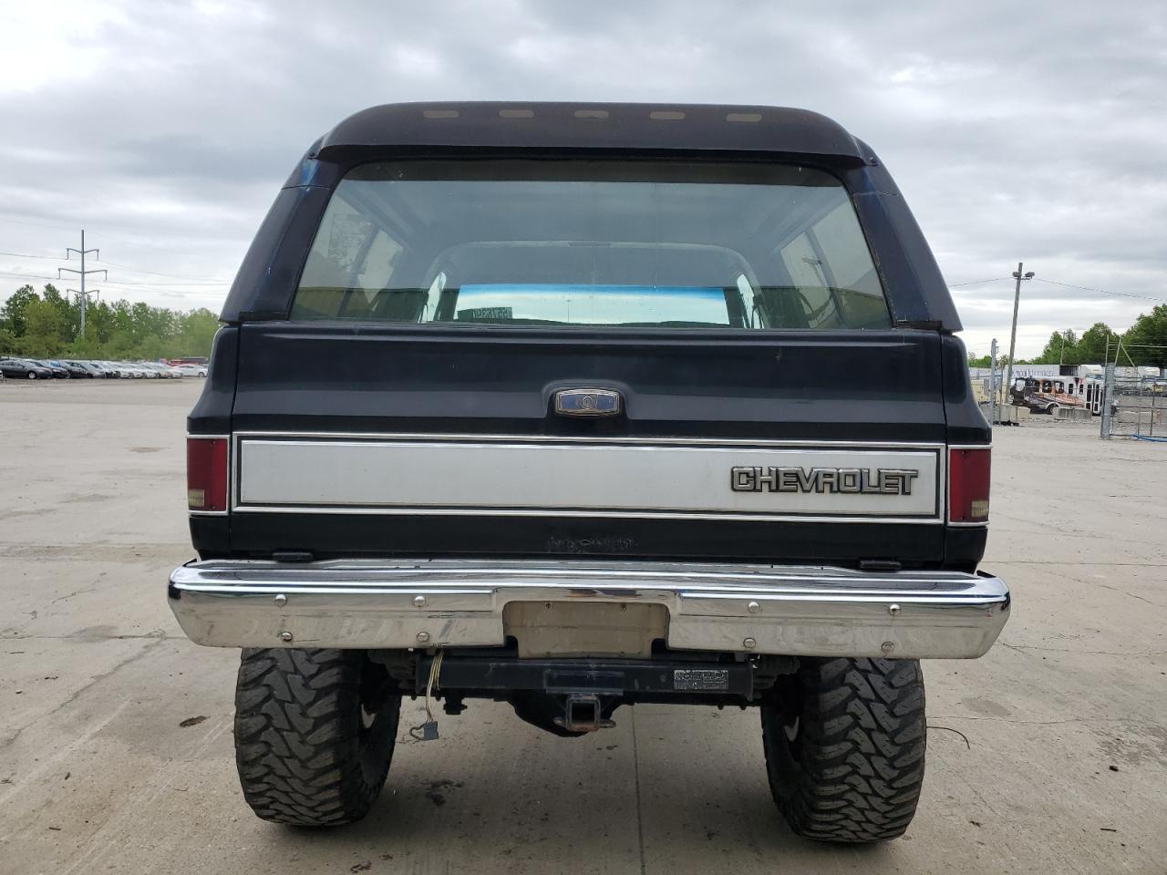 1988 Chevrolet Blazer V10 VIN: 1GNEV18K5JF143423 Lot: 55763905