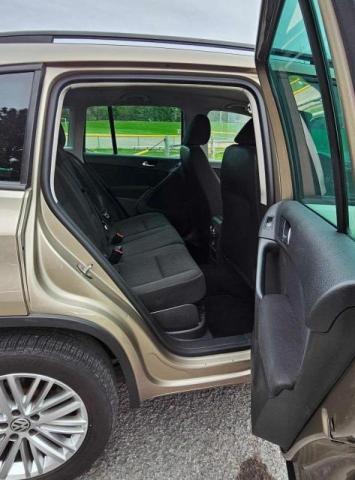 Паркетники VOLKSWAGEN TIGUAN 2016 Золотой