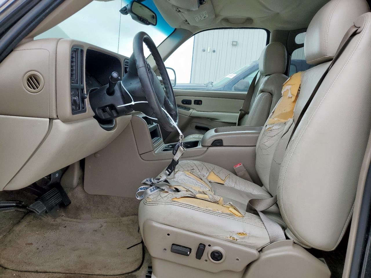 2003 Chevrolet Tahoe C1500 VIN: 1GNEC13Z83R193034 Lot: 57474725