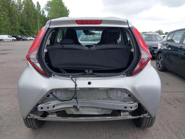 2021 TOYOTA AYGO X-PLA
