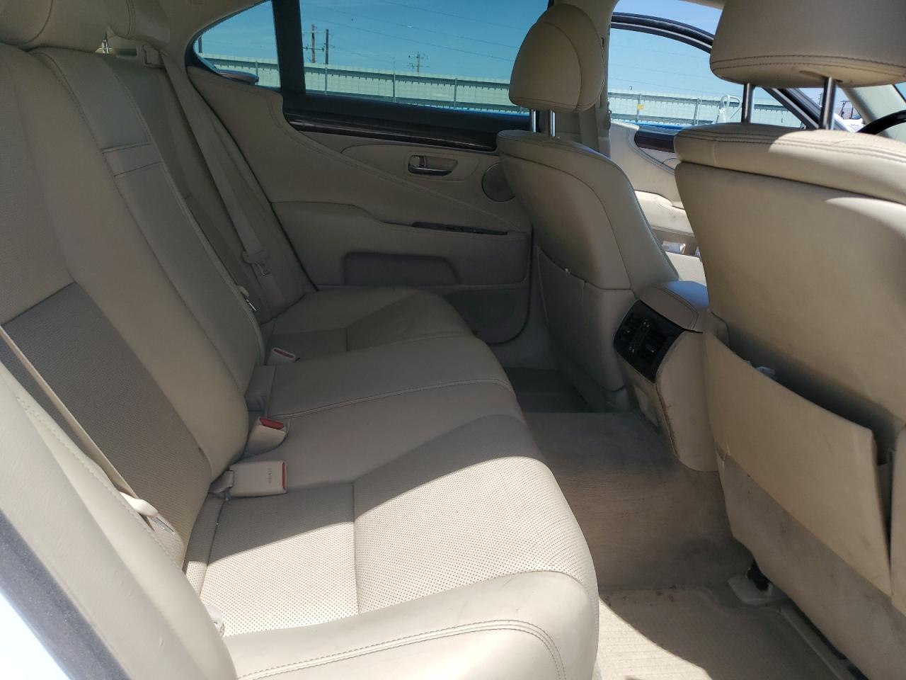 2014 Lexus Ls 460 VIN: JTHBL5EF4E5132942 Lot: 58851255