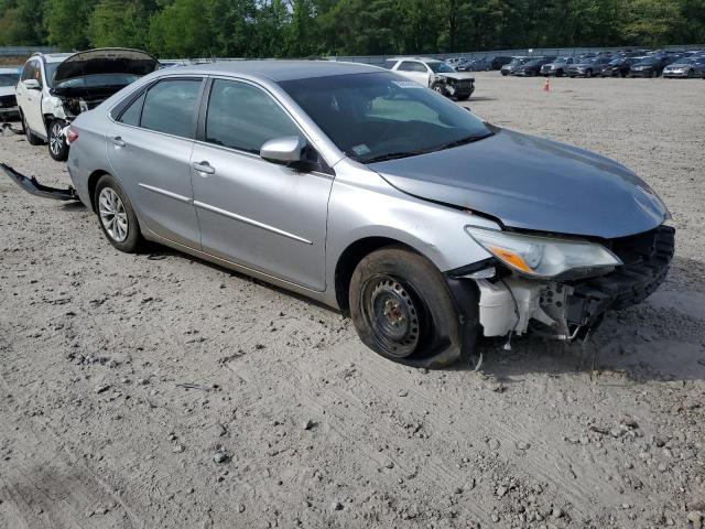  TOYOTA CAMRY 2016 Серебристый