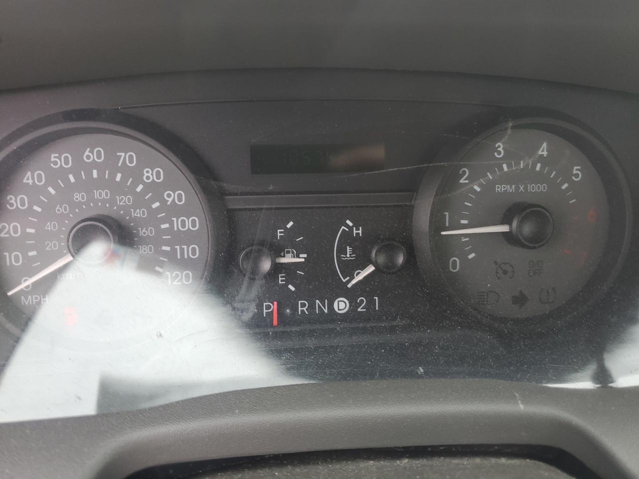 2008 Mercury Grand Marquis Gs VIN: 2MEFM74V58X611229 Lot: 53155815