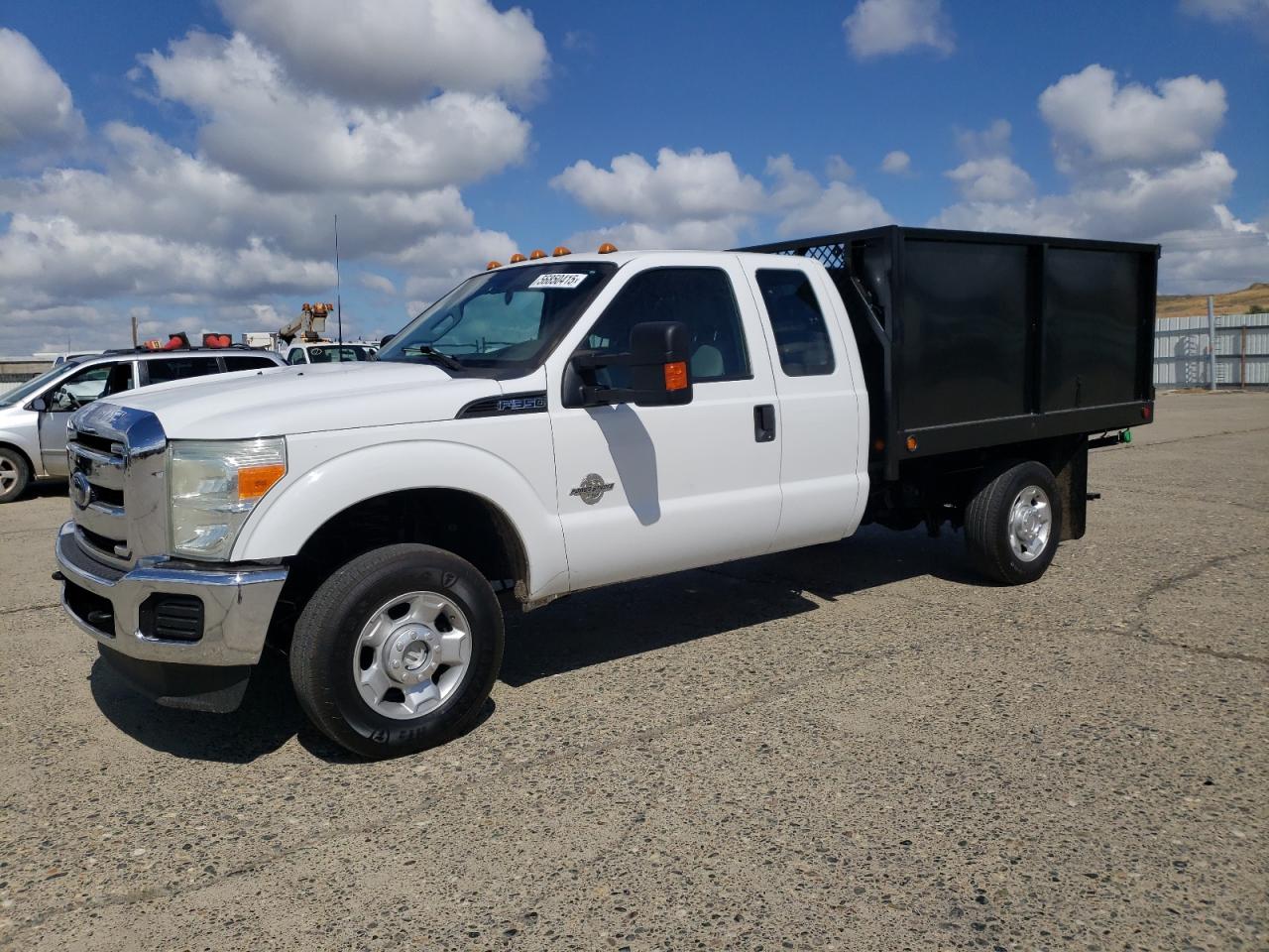 2011 Ford F350 Super Duty for Sale in Sacramento, CA - Minor Dent/Scratches