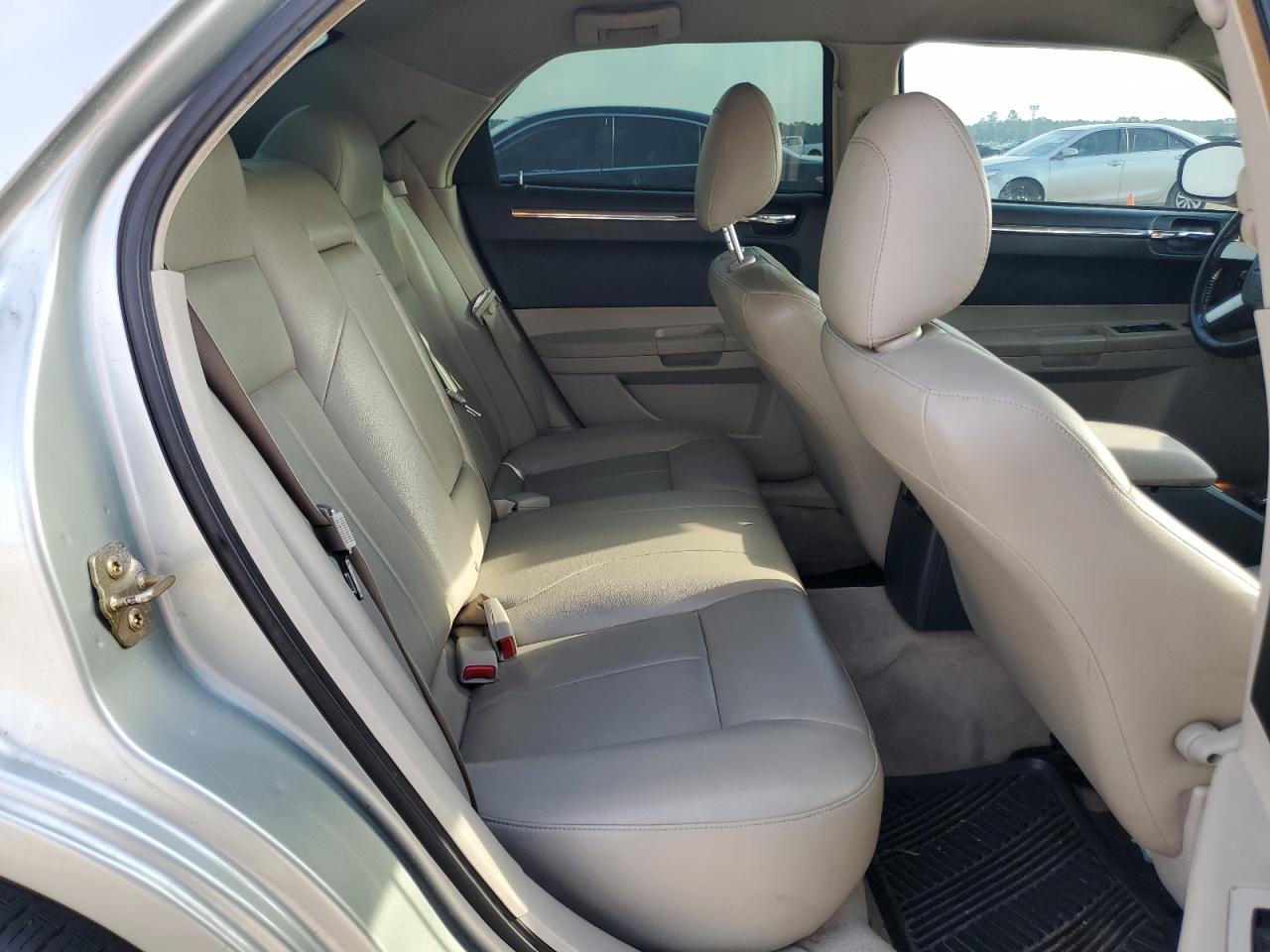2005 Chrysler 300 Touring VIN: 2C3JA53G85H588728 Lot: 56899045