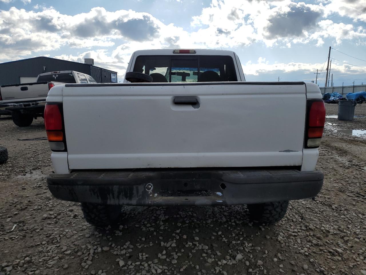 1998 Mazda B4000 Cab Plus VIN: 4F4ZR17X8WTM35613 Lot: 56981405