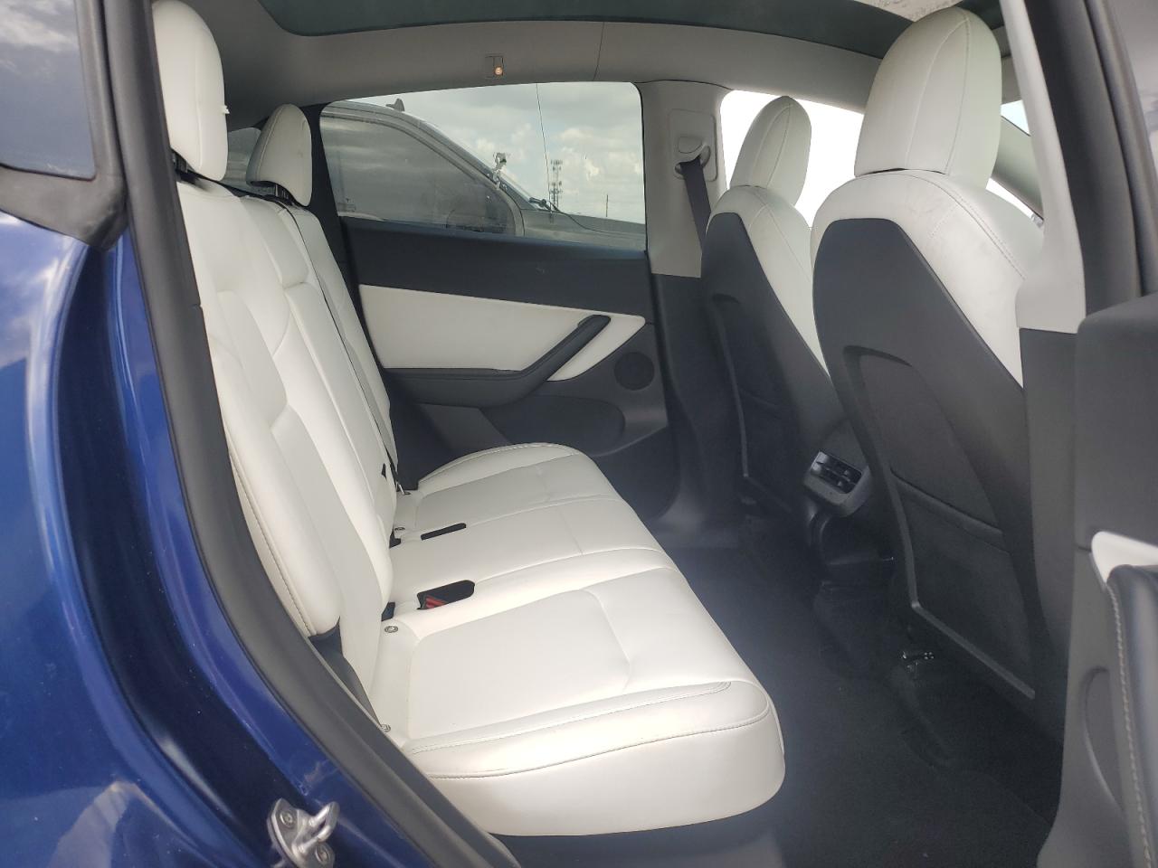 2022 Tesla Model Y VIN: 7SAYGDEF8NF465334 Lot: 58889255