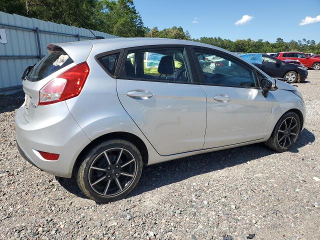  FORD FIESTA 2018 Сріблястий