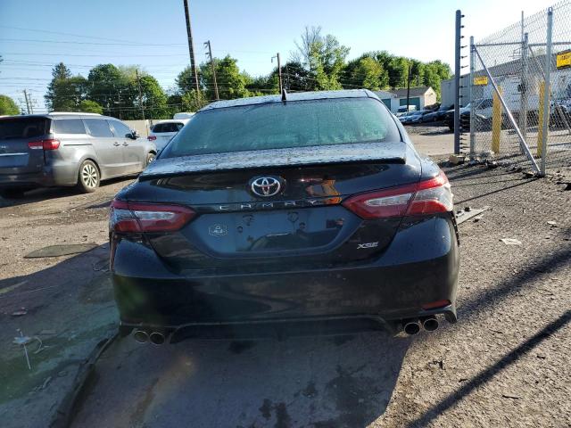  TOYOTA CAMRY 2018 Czarny