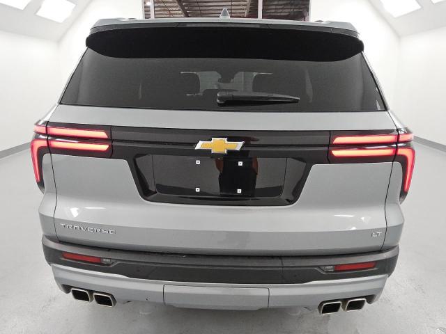  CHEVROLET TRAVERSE 2024 Silver
