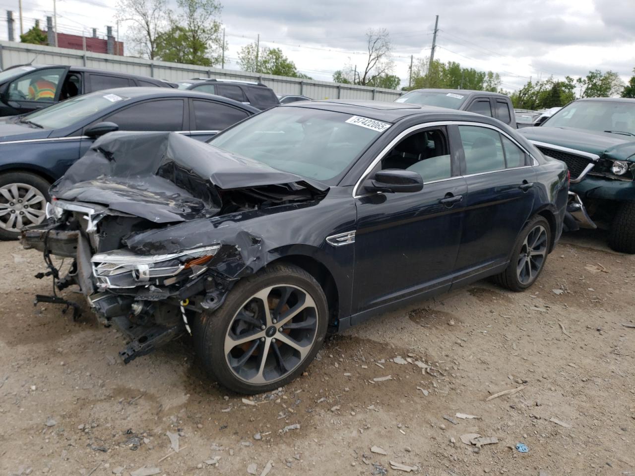 2015 Ford Taurus Sel na sprzedaż w Lansing, MI - Front End