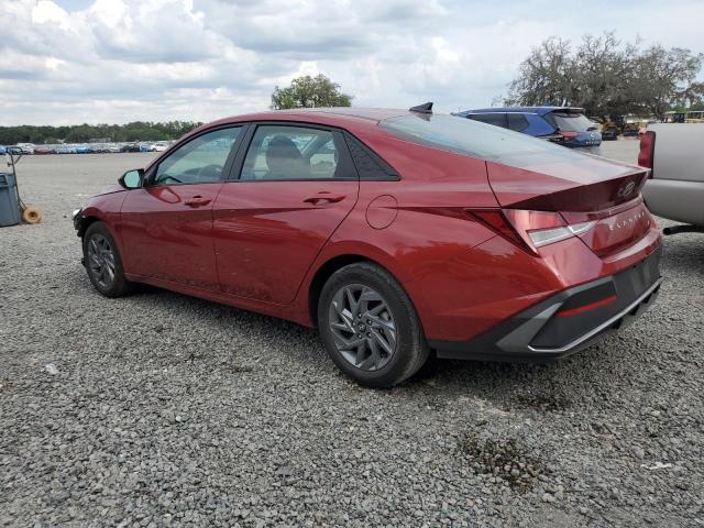  HYUNDAI ELANTRA 2024 Красный