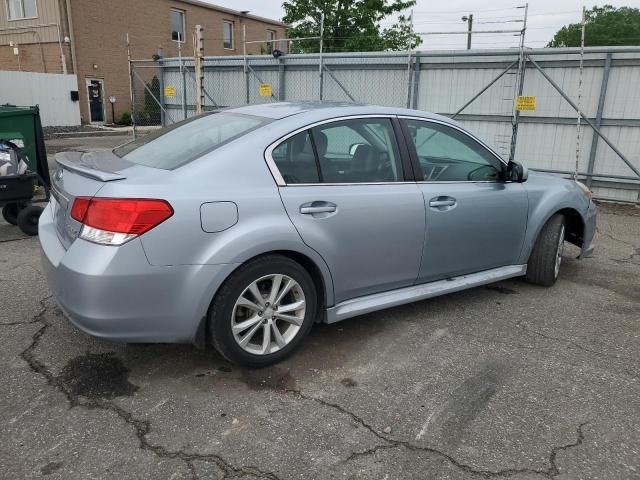 Sedans SUBARU LEGACY 2013 Srebrny
