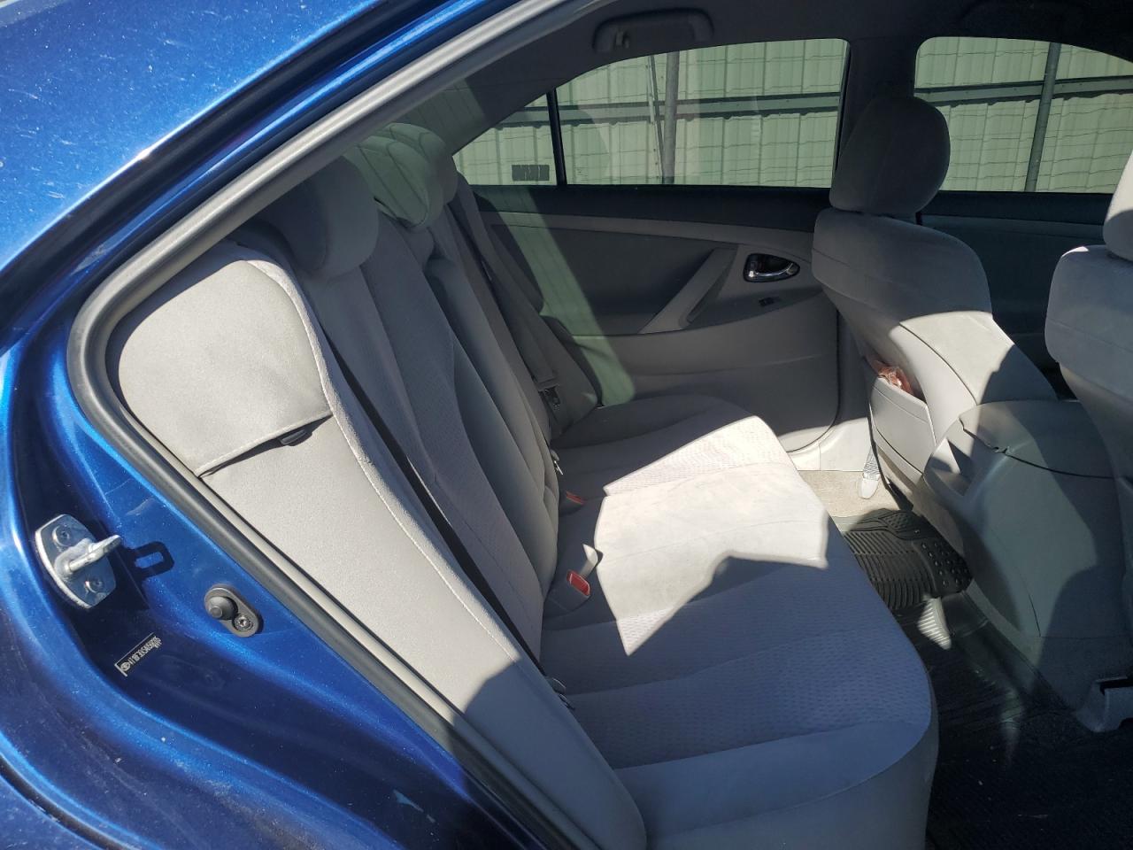 2010 Toyota Camry Base VIN: 4T1BF3EK5AU568205 Lot: 57389735