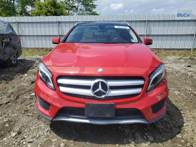  MERCEDES-BENZ GLA-CLASS 2016 Czerwony