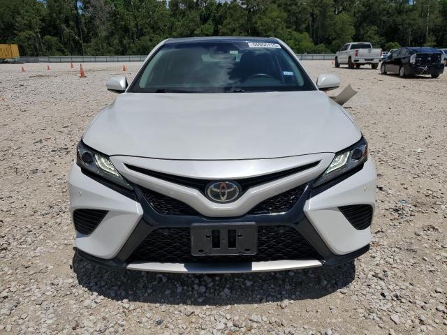  TOYOTA CAMRY 2018 White