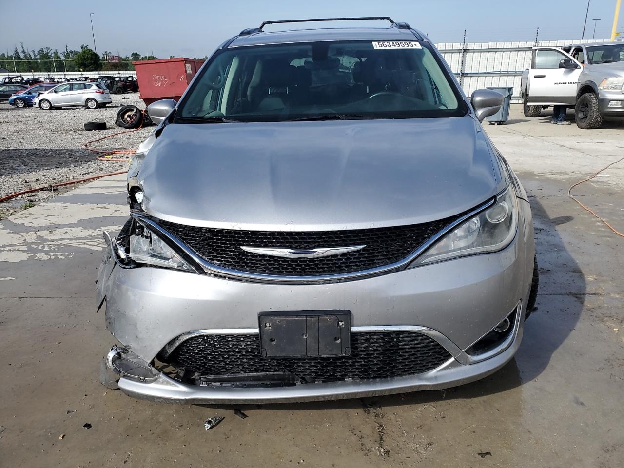 2017 Chrysler Pacifica Touring L VIN: 2C4RC1BG5HR810417 Lot: 56349595