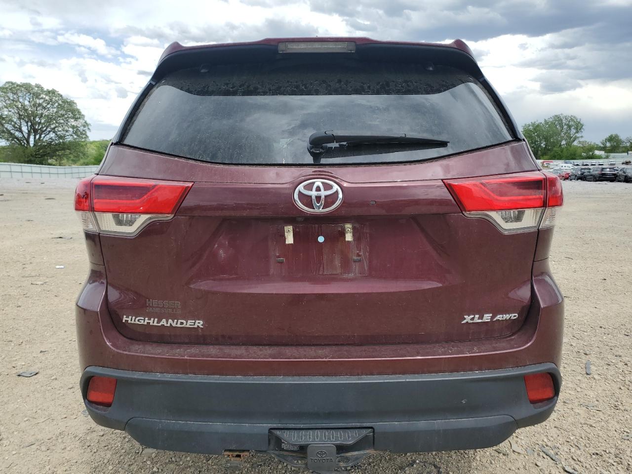 2018 Toyota Highlander Se VIN: 5TDJZRFH3JS494235 Lot: 57256135