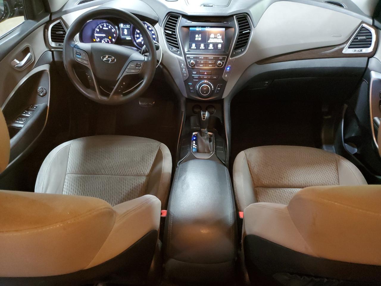 2017 Hyundai Santa Fe Se VIN: KM8SMDHF0HU191898 Lot: 56542675