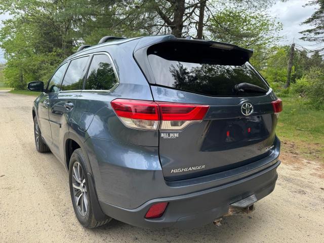  TOYOTA HIGHLANDER 2017 Blue