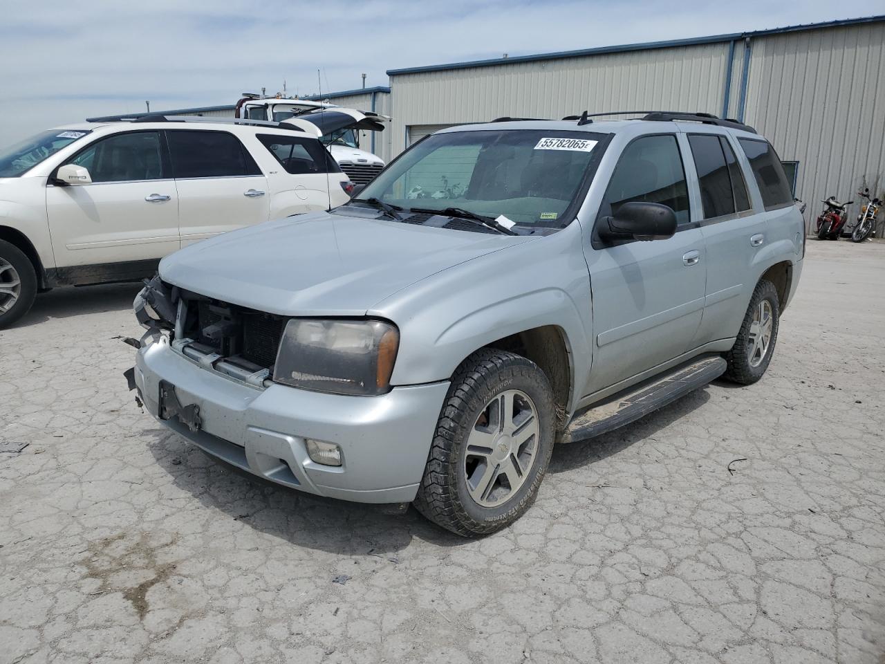 2007 Chevrolet Trailblazer Ls იყიდება Kansas City-ში, KS - Front End