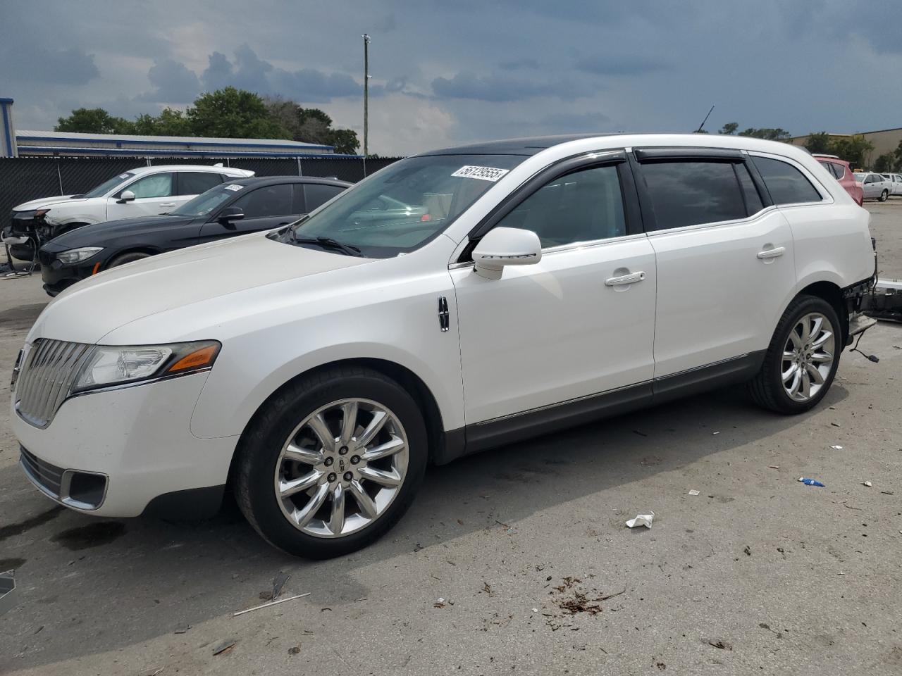 2010 Lincoln Mkt for Sale in Orlando, FL - Rear End