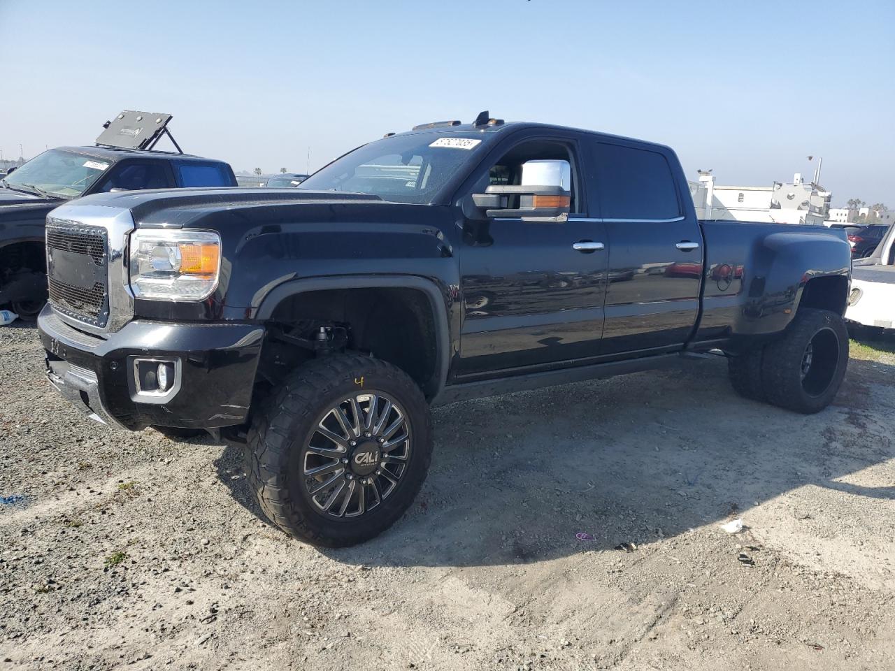 2016 Gmc Sierra K3500 Denali на продаже в San Diego, CA - Rear End