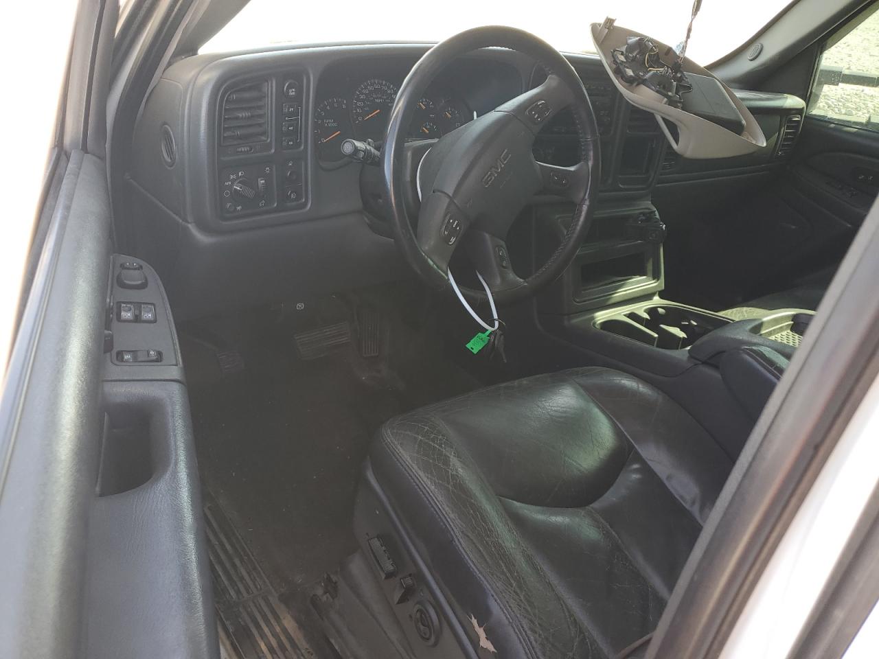 2005 GMC New Sierra K1500 VIN: 2GTEK19B451369935 Lot: 56320915