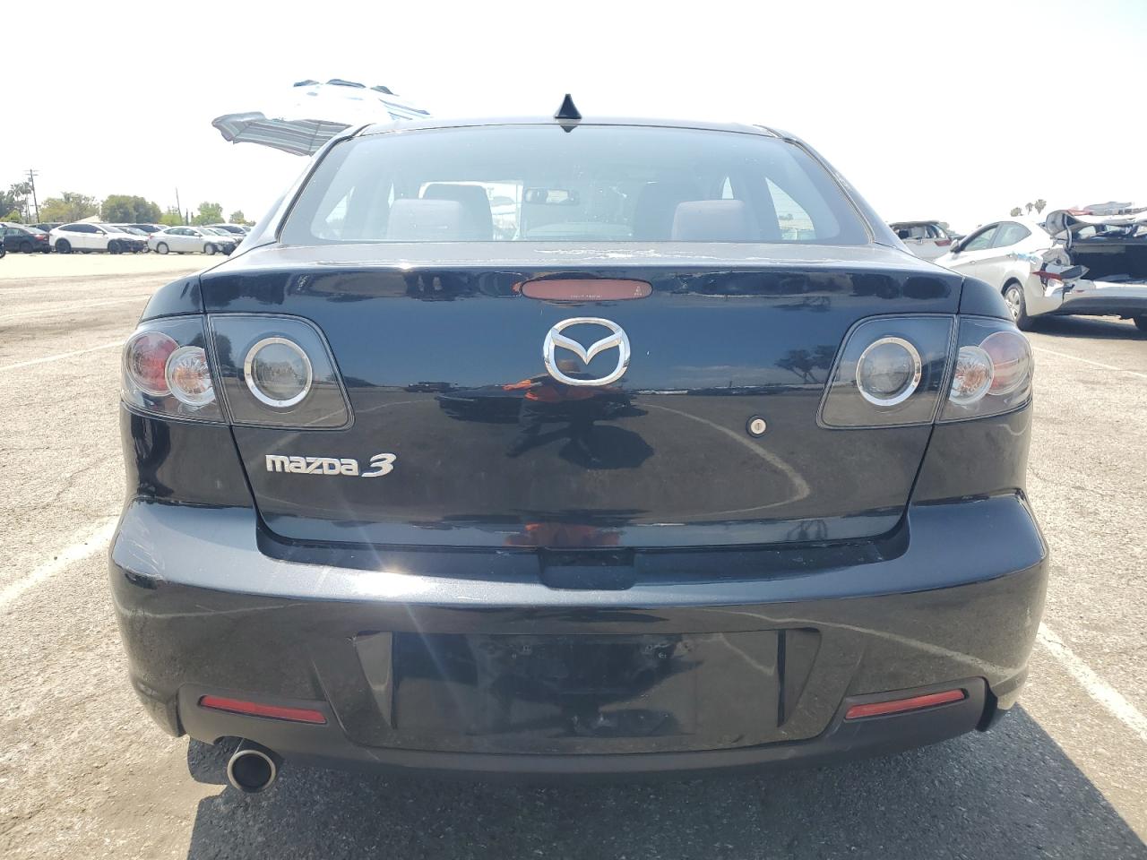 2007 Mazda 3 I VIN: JM1BK12G571718456 Lot: 55606705