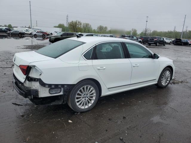  VOLKSWAGEN PASSAT 2017 Белый