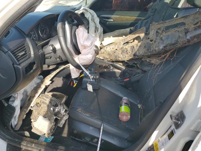 Кроссоверы BMW X1 2015 Белый