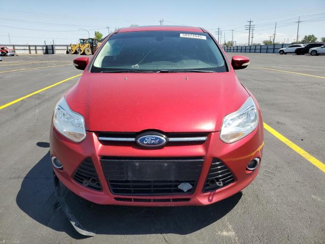 Hatchbacks FORD FOCUS 2012 Czerwony